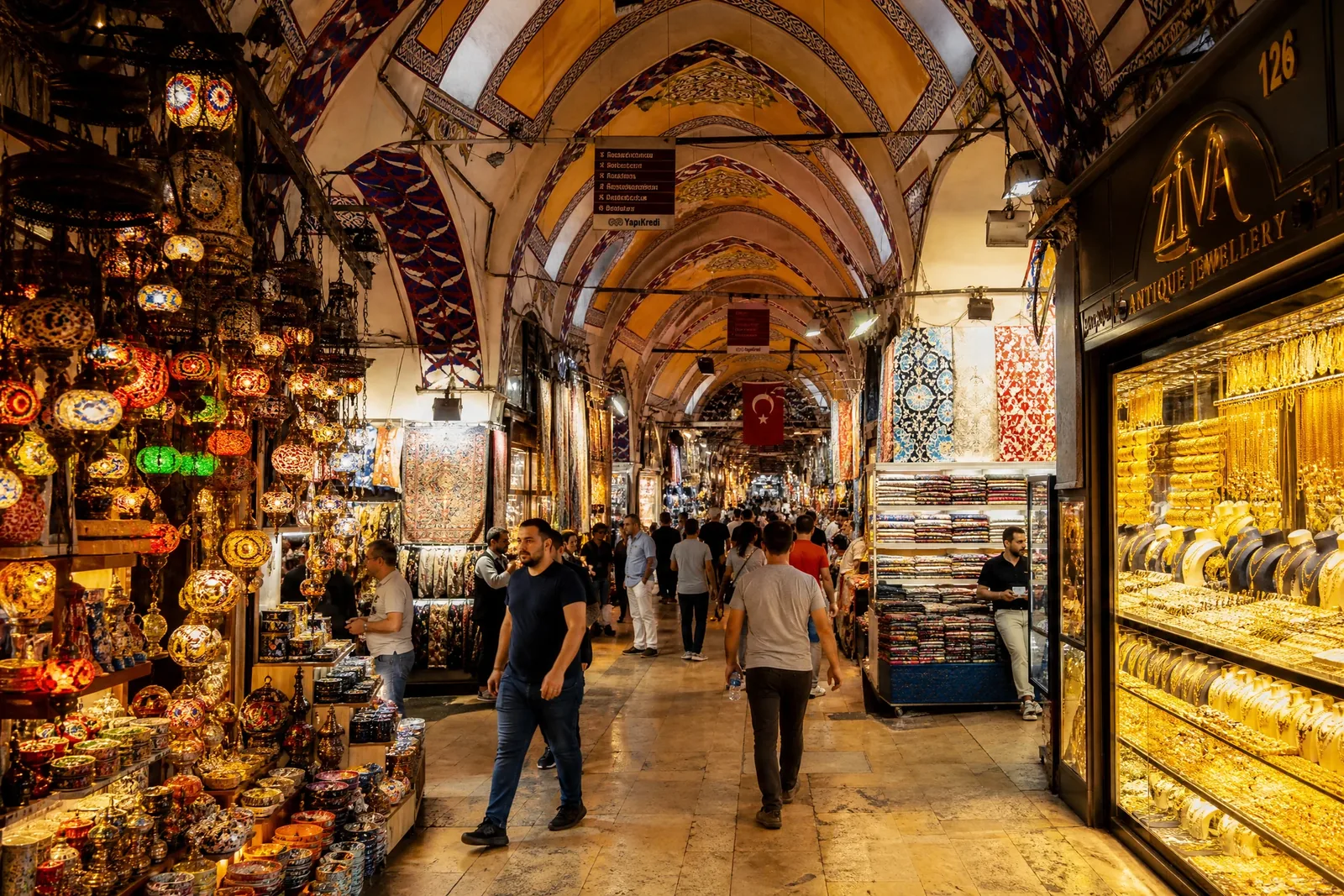 جولة البازار الكبير والتسوق